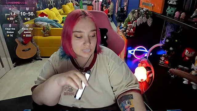 Softie Sofy online show from 12.26.24