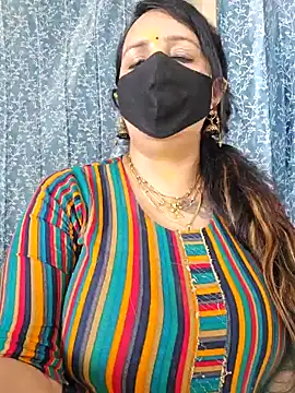 cute-tanvi online show from 01.22.25