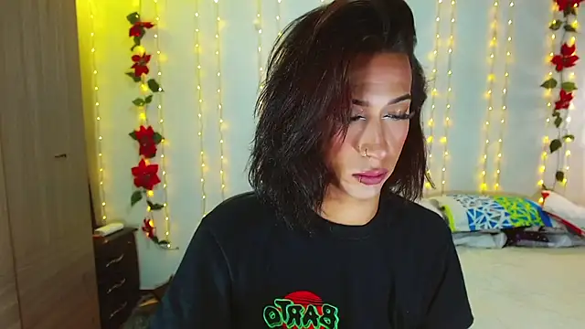 Snapshot of Kenisha_Sweet chatting on 01.21.25 Kenisha Sweet online show from 01.21.25