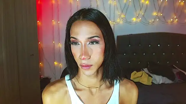 Snapshot of Kenisha_Sweet chatting on 03.05.25 Kenisha Sweet online show from 03.05.25