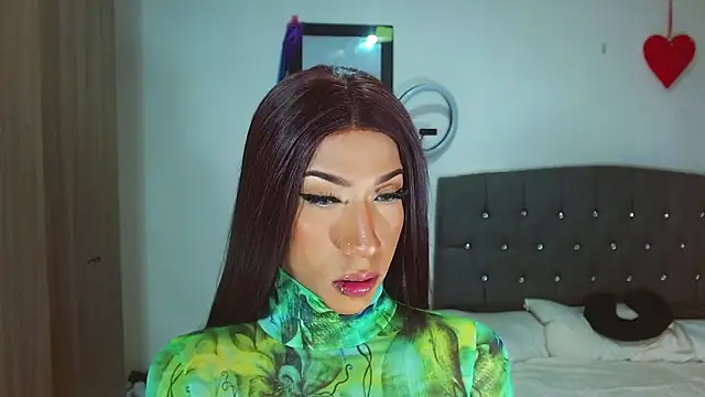 Kenisha Sweet online show from 10.10.25