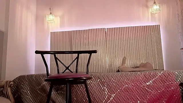 Snapshot of lala_angel chatting on 02.10.26 lala angel online show from 02.10.26