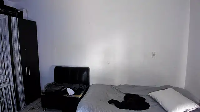 Snapshot of ares_sexxx chatting on 06.22.26 ares sexxx online show from 06.22.26