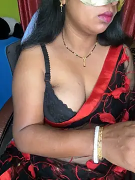 Snapshot of Anushka_21 chatting on 05.04.26 Anushka 21 online show from 05.04.26