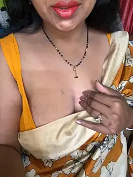 Snapshot of Anushka_21 chatting on 05.26.26 Anushka 21 online show from 05.26.26