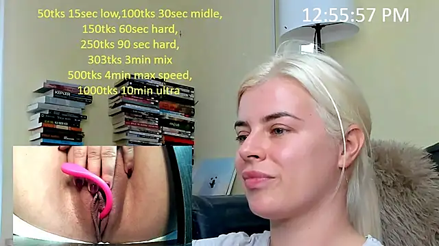 Snapshot of queenofthenighttt chatting on 11.25.25 queenofthenighttt online show from 11.25.25