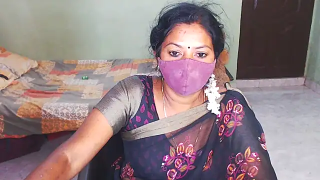 Snapshot of Novapol chatting on 02.20.26 Novapol online show from 02.20.26