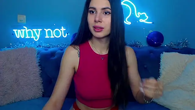 Snapshot of ViollinaLove chatting on 12.24.24 ViollinaLove online show from 12.24.24