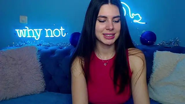 Snapshot of ViollinaLove chatting on 12.24.24 ViollinaLove online show from 12.24.24