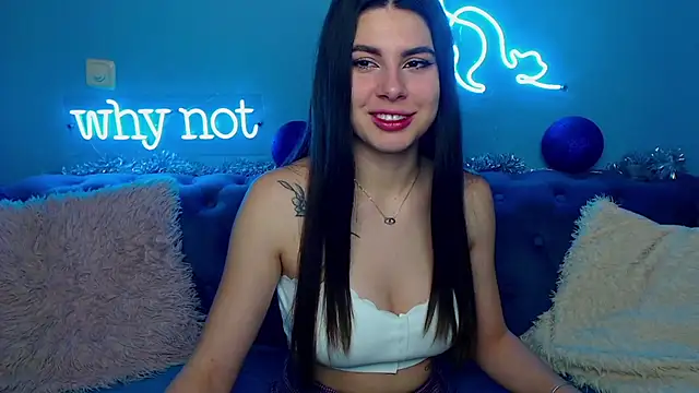Snapshot of ViollinaLove chatting on 01.06.25 ViollinaLove online show from 01.06.25