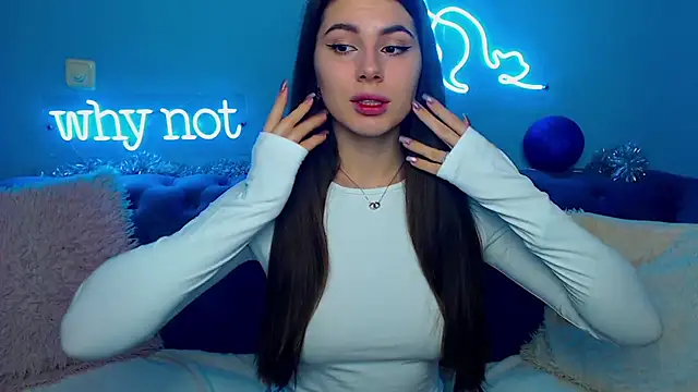 Snapshot of ViollinaLove chatting on 01.11.25 ViollinaLove online show from 01.11.25