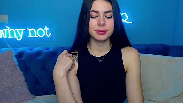Snapshot of ViollinaLove chatting on 01.17.25 ViollinaLove online show from 01.17.25