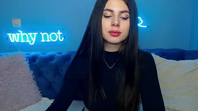 Snapshot of ViollinaLove chatting on 01.25.25 ViollinaLove online show from 01.25.25