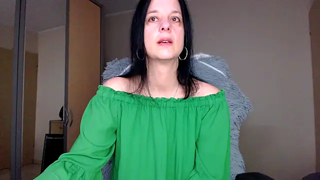 Snapshot of _Sweetlonglips_ chatting on 01.08.25 Sweetlonglips online show from 01.08.25