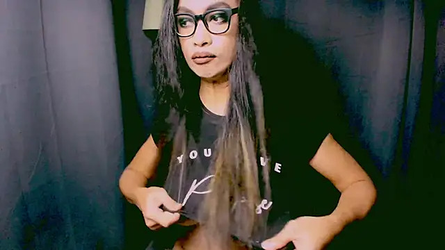 XXsexylongcockXX online show from 12.10.24