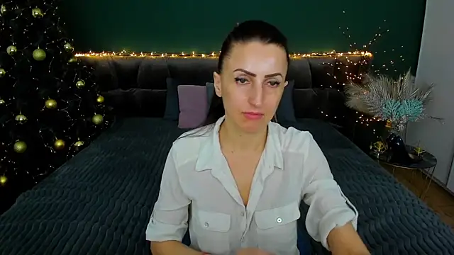 Rebecca Diamond online show from 01.13.25