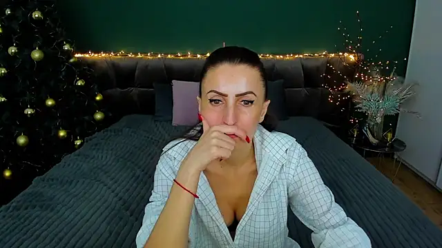 Rebecca Diamond online show from 01.16.25