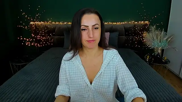 Rebecca Diamond online show from 01.23.25