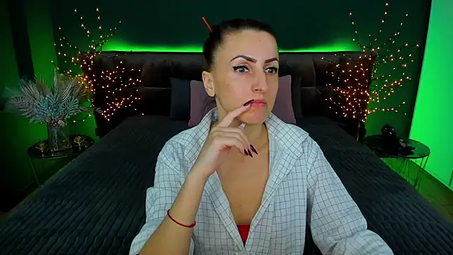 Rebecca Diamond online show from 01.29.25