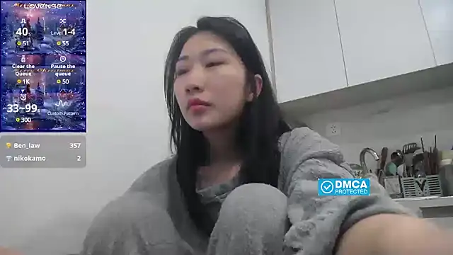 Snapshot of Asiagirll chatting on 02.25.25 Asiagirll online show from 02.25.25