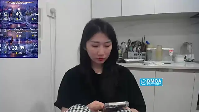 Snapshot of Asiagirll chatting on 02.25.25 Asiagirll online show from 02.25.25