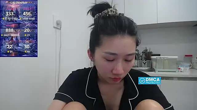 Snapshot of Asiagirll chatting on 03.22.25 Asiagirll online show from 03.22.25