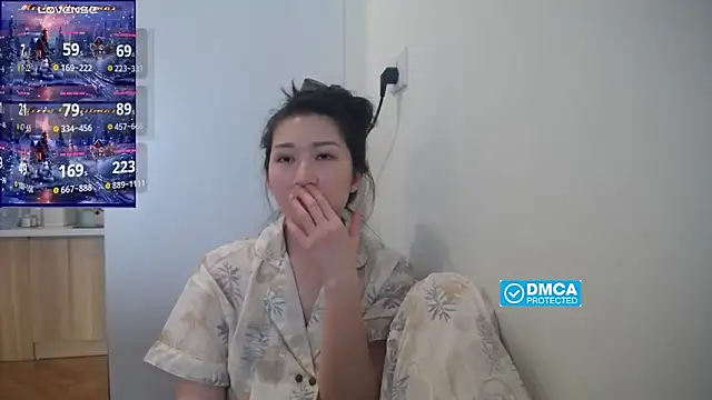 Snapshot of Asiagirll chatting on 10.28.25 Asiagirll online show from 10.28.25