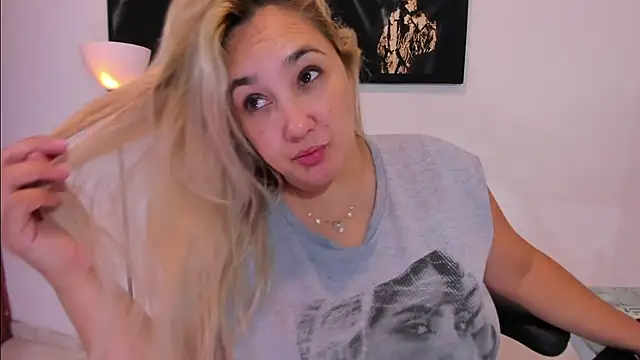 Eva MilfF online show from 01.06.25