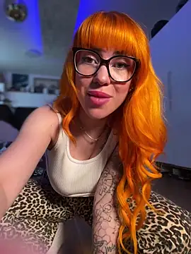 Pia July  online show from 01.15.25