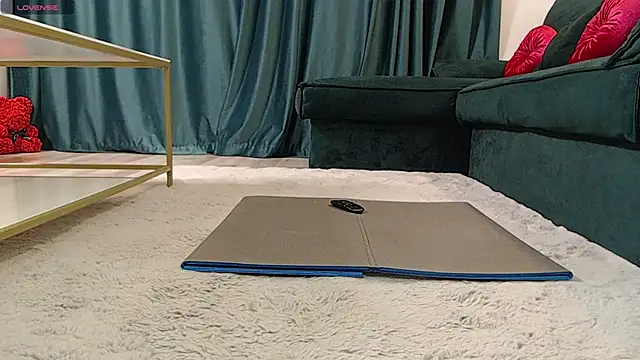 natasha-bigas online show from 10.08.25