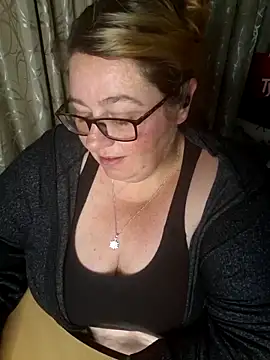 Iceprincess2bad4u online show from 10.19.25