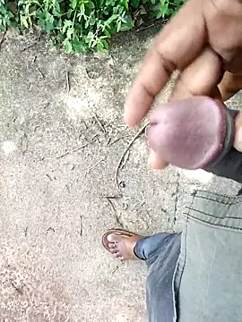 Snapshot of rameshmry1 chatting on 10.18.25 rameshmry1 online show from 10.18.25