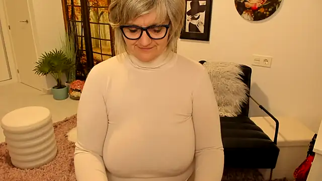 Milf-Ella online show from 03.03.25