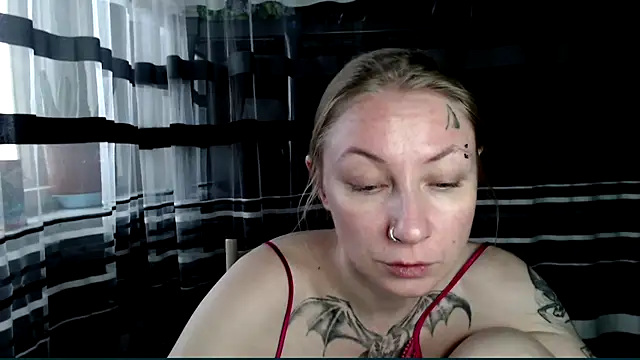 cold lollipop online show from 11.20.25