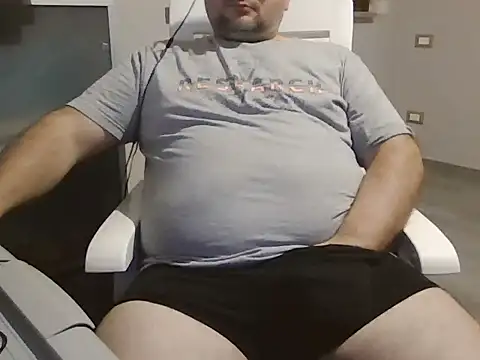 iron boy80 online show from 10.19.25