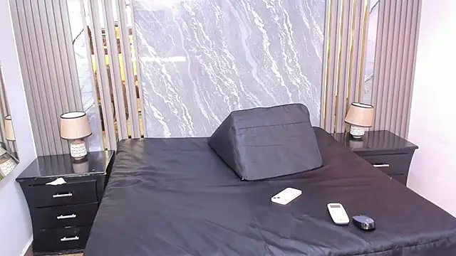 Nyakimgold online show from 12.13.24