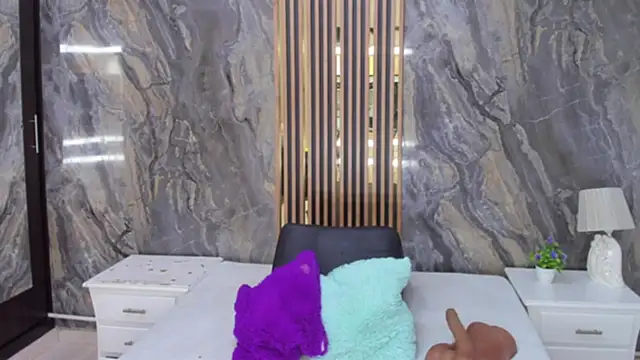 Nyakimgold online show from 11.18.25