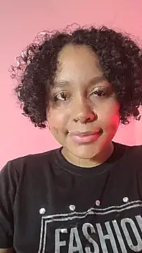 Snapshot of Electric_bae chatting on 10.26.25 Electric bae online show from 10.26.25