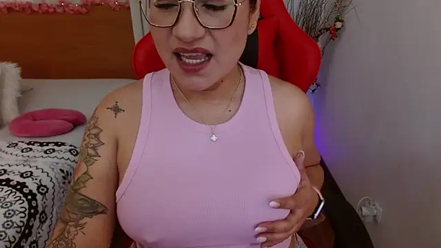 lucy luu  online show from 01.12.25