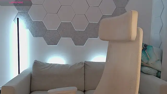 Snapshot of novaforyou1 chatting on 12.08.24 novaforyou1 online show from 12.08.24