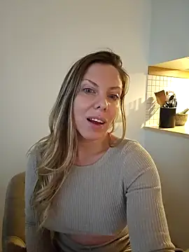 Snapshot of novaforyou1 chatting on 02.02.25 novaforyou1 online show from 02.02.25