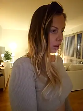 Snapshot of novaforyou1 chatting on 02.14.25 novaforyou1 online show from 02.14.25