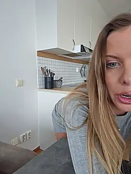 Snapshot of novaforyou1 chatting on 03.01.25 novaforyou1 online show from 03.01.25