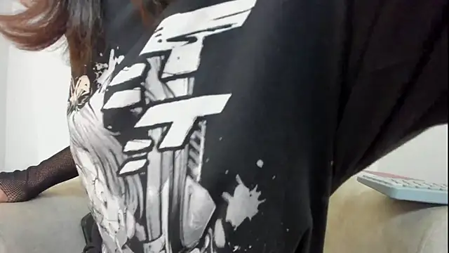 Snapshot of Moonlight1002 chatting on 09.26.25 Moonlight1002 online show from 09.26.25