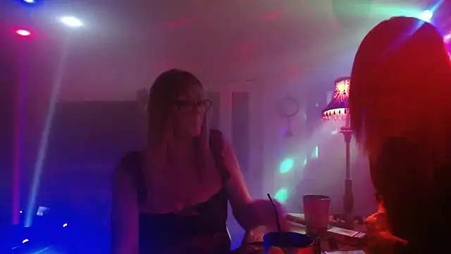 COUPLE4VOYEUR01 online show from 10.11.25