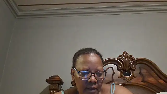 SEXYBOOBSNASS online show from 01.04.25