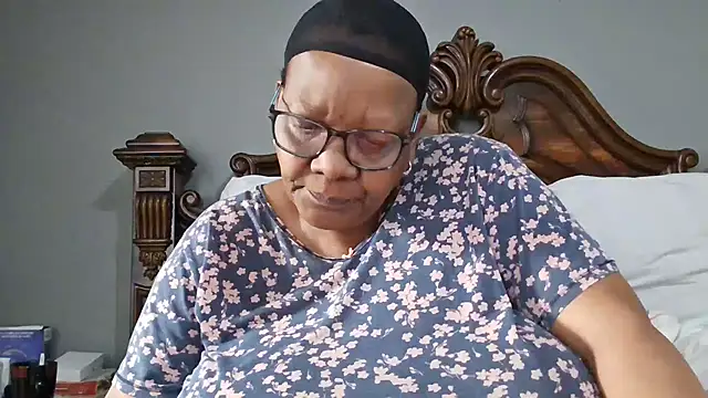 SEXYBOOBSNASS online show from 10.10.25