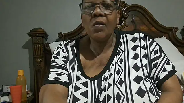 SEXYBOOBSNASS online show from 10.17.25