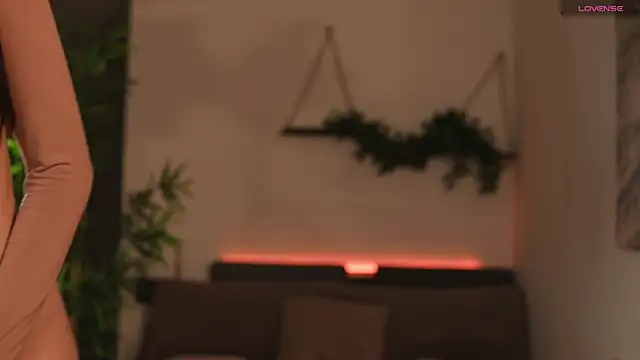 Jaylee Krys online show from 04.15.26