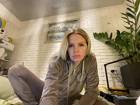 Angel girllovemy online show from 01.05.25